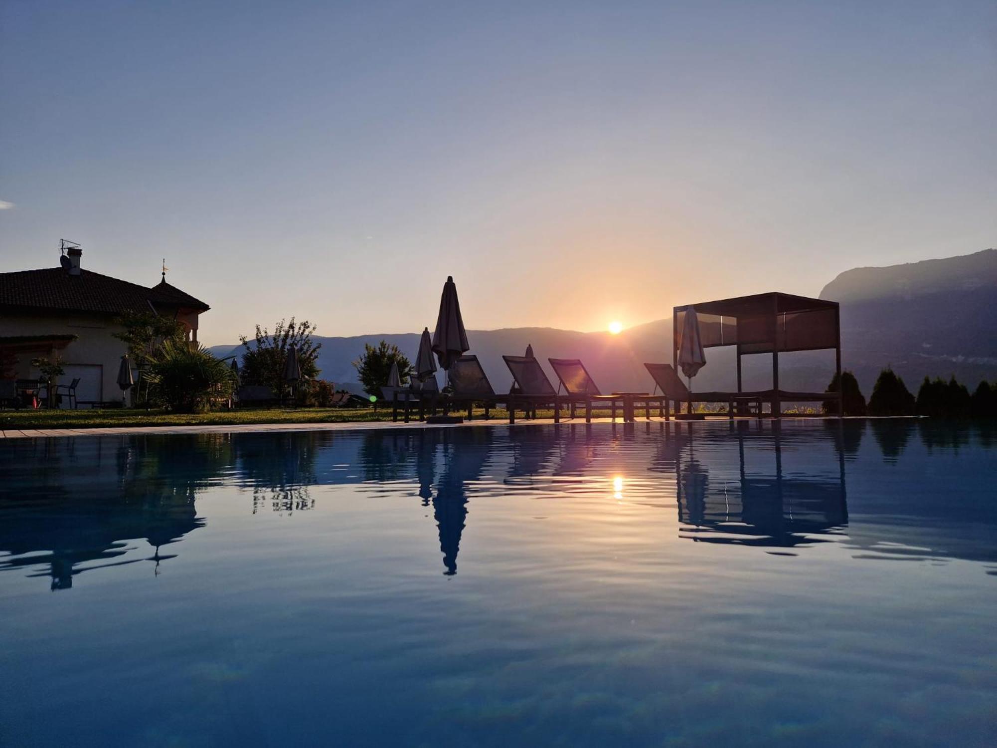 Gutshof Rellich Villa Термено Екстериор снимка