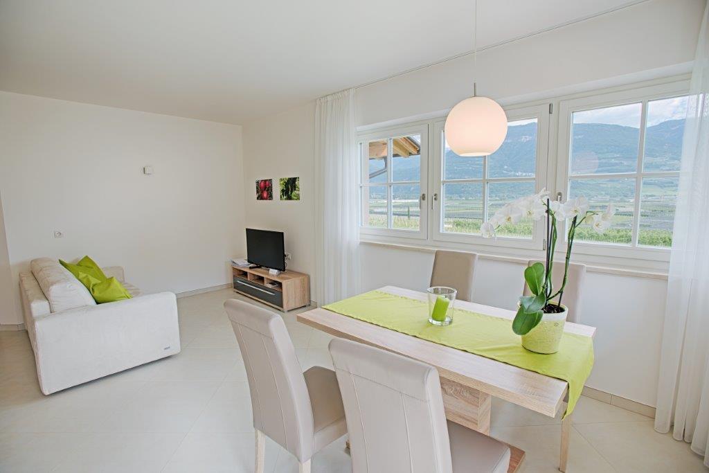 Gutshof Rellich Villa Термено Екстериор снимка