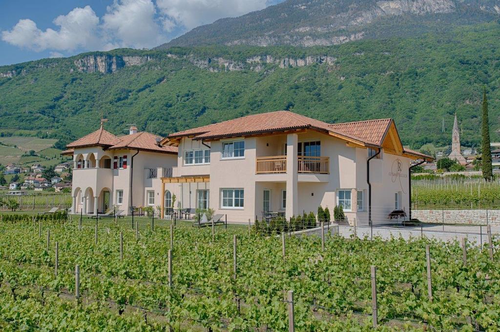 Gutshof Rellich Villa Термено Екстериор снимка